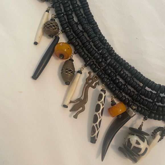 African Stone and Horn Charm Choker - Picture 3 of 3